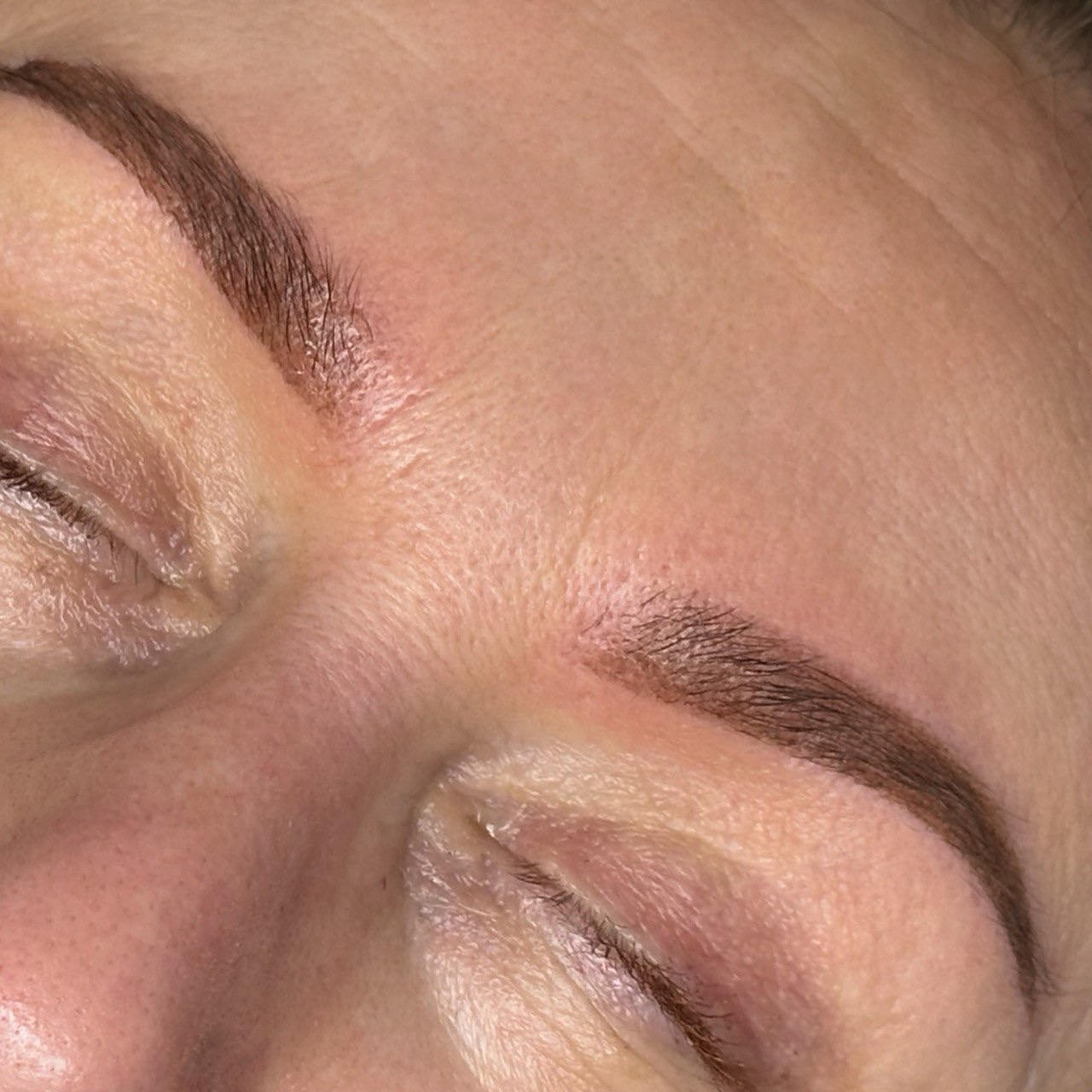 Powder ombre brows etter behandling – perfekte bryn hos Makia Majorstuen